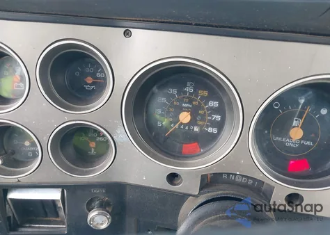 1987 Chevrolet R10 из США, поврежденный, VIN 1GCDR14K5HS176549